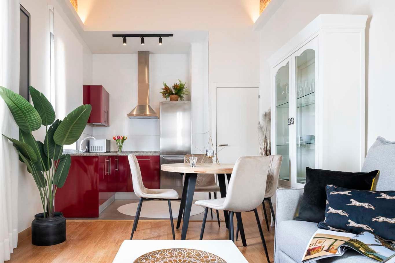 Apartamento Familiar Nuevo De Diseno En La Mejor Zona De Triana, Parking Included Севилья Экстерьер фото
